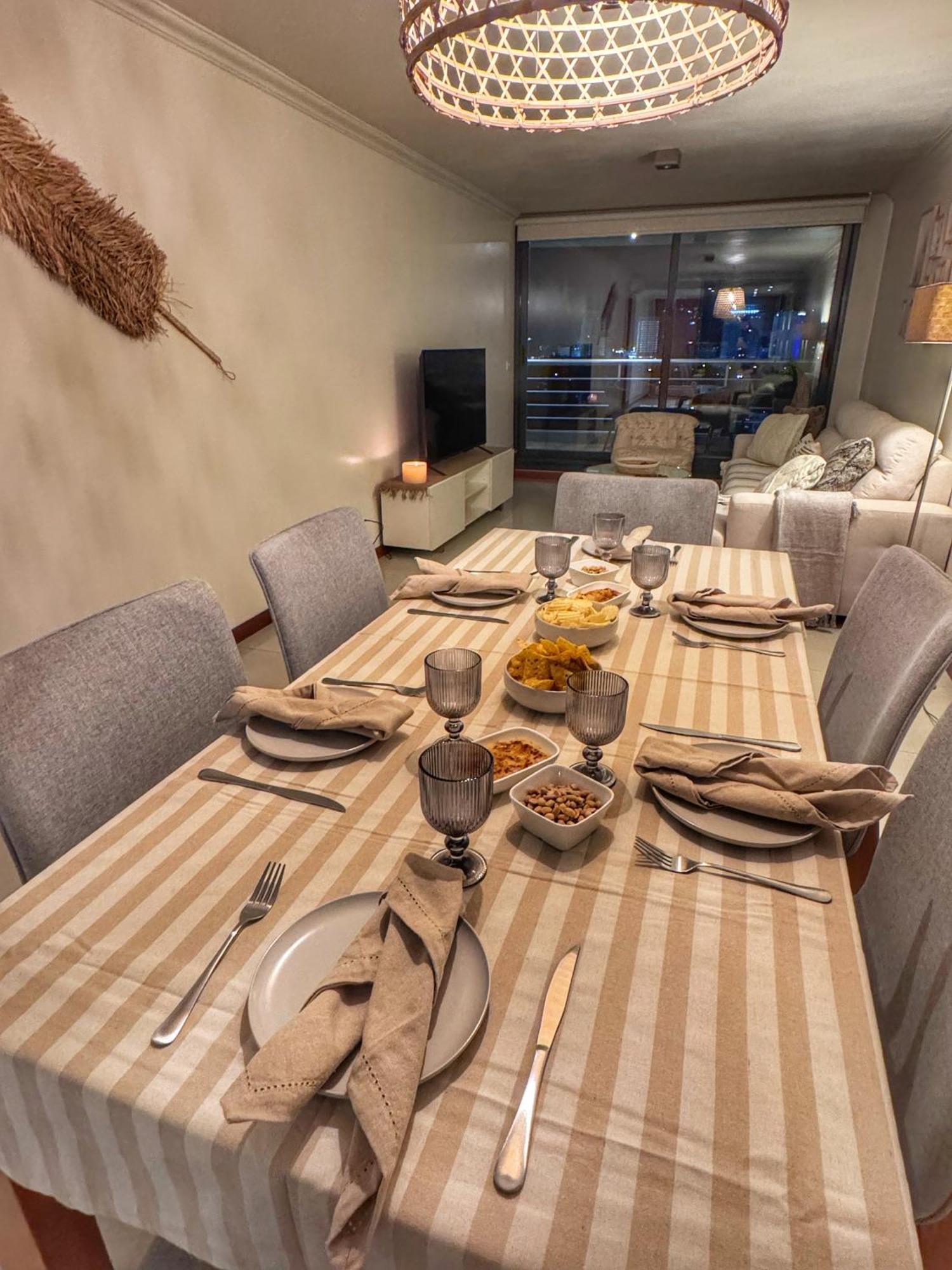 Apartamentos Torre Tressesenta Punta del Este Rum bild