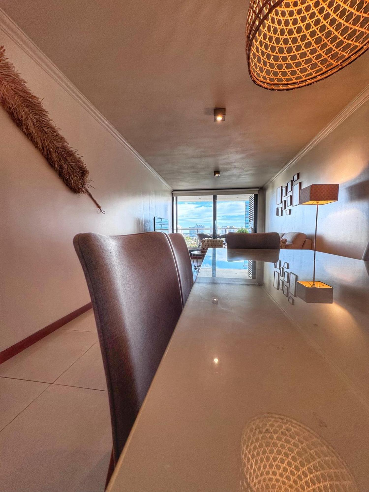 Apartamentos Torre Tressesenta Punta del Este Rum bild