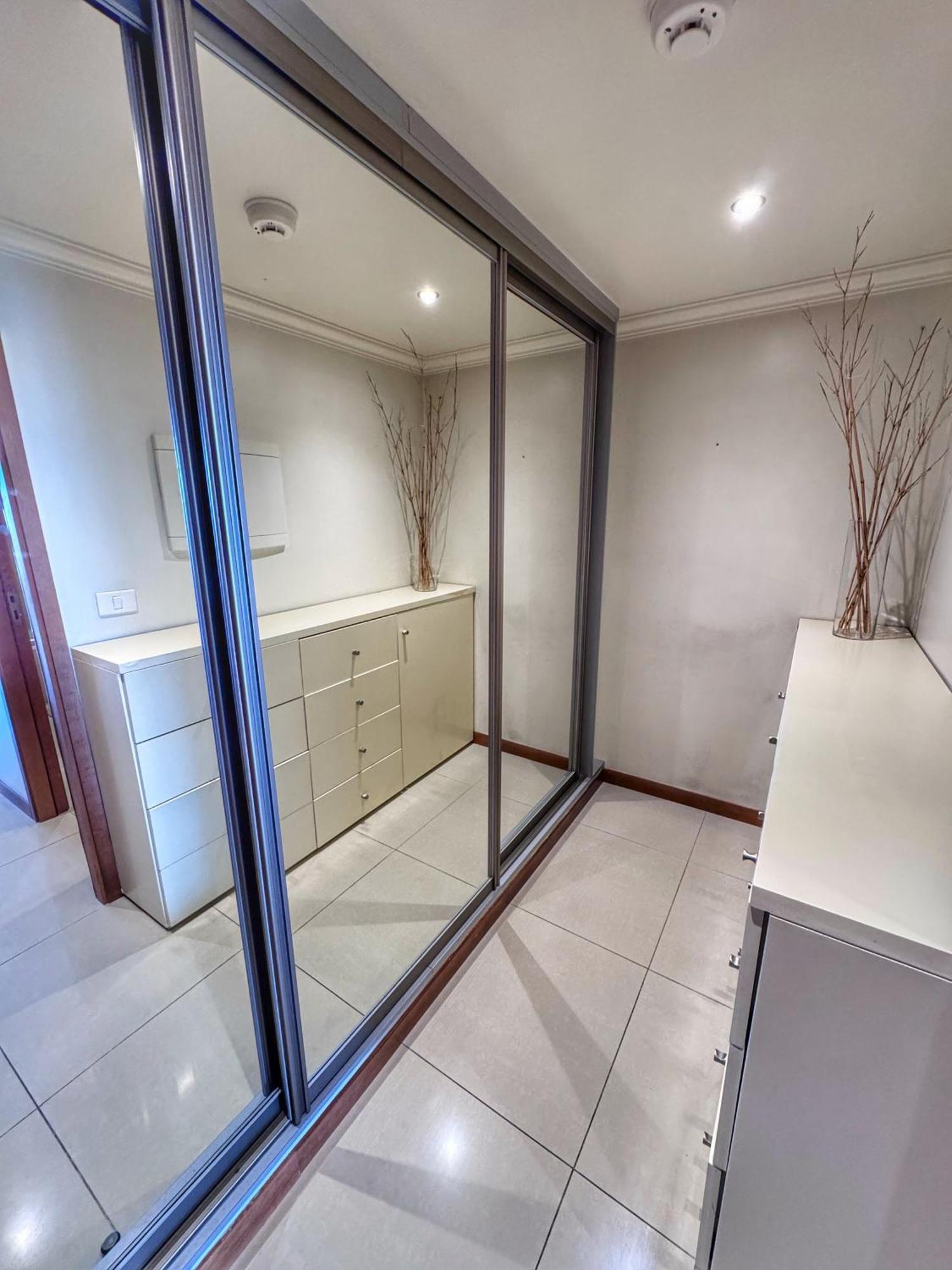Apartamentos Torre Tressesenta Punta del Este Rum bild
