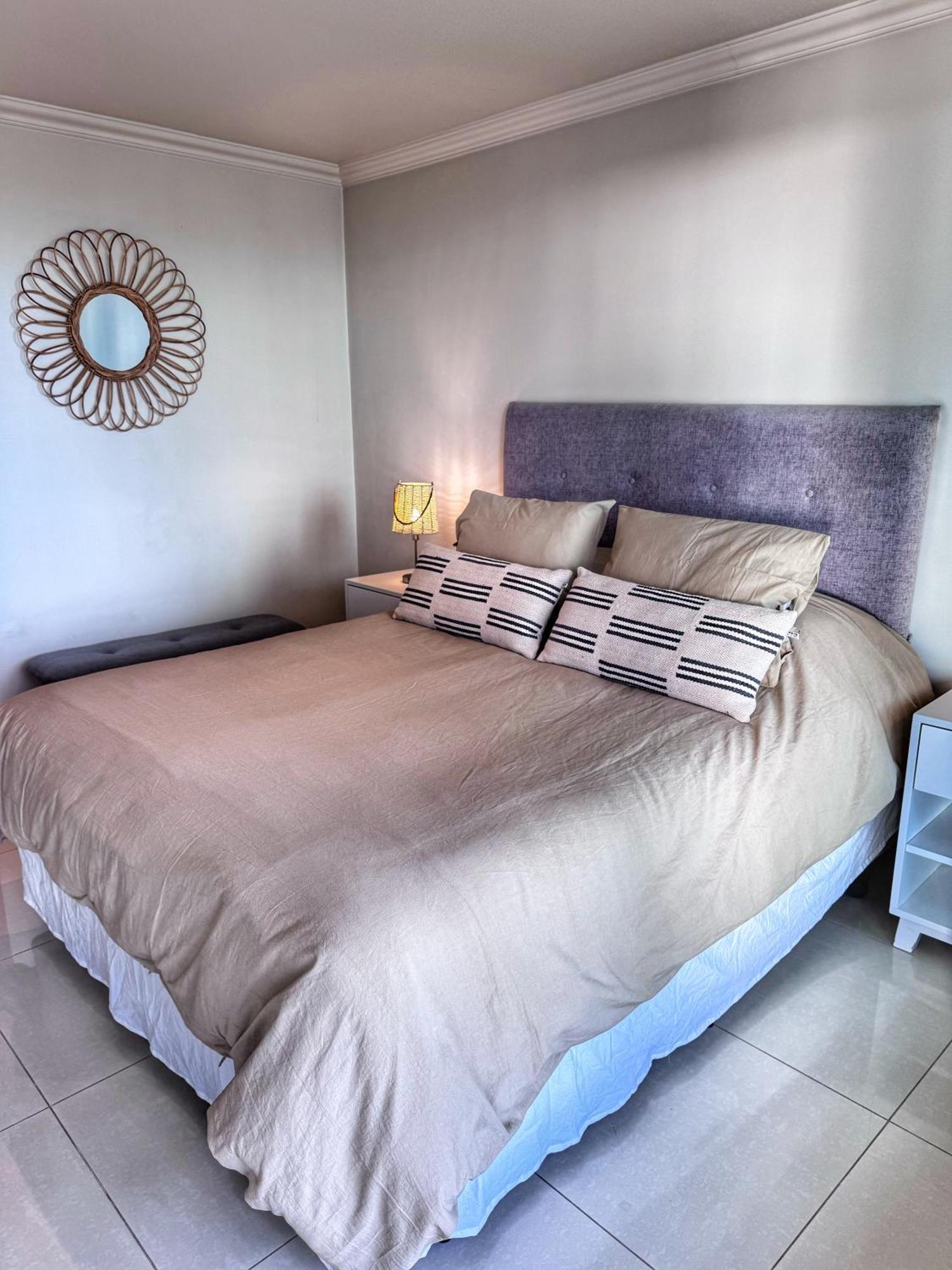 Apartamentos Torre Tressesenta Punta del Este Rum bild