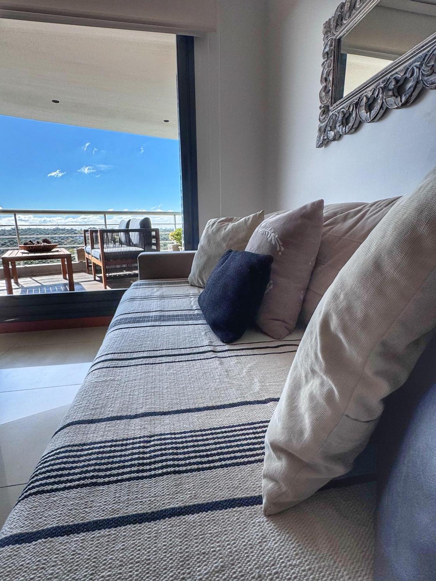 Apartamentos Torre Tressesenta Punta del Este Rum bild
